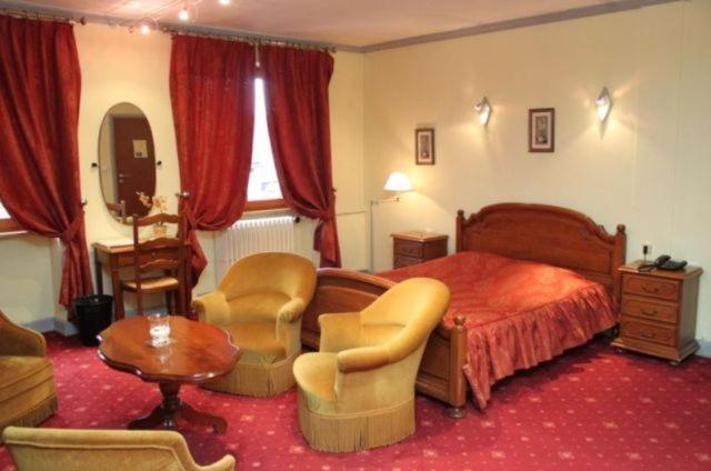 Aux Armes De France Hotel Ammerschwihr Room photo